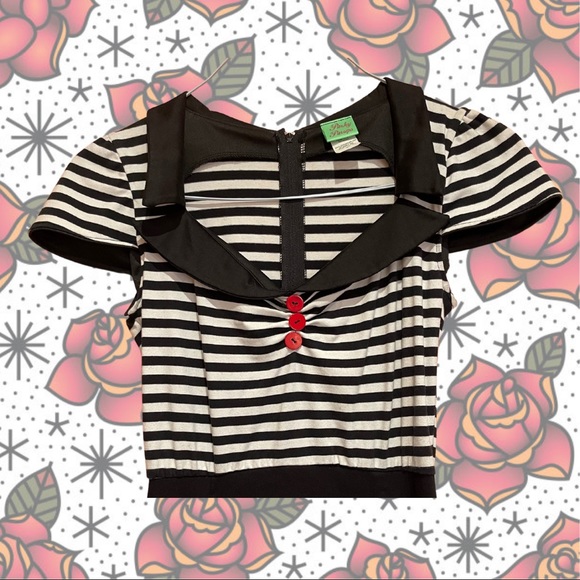 BELL SLEEVE SASSY DRESS BY PINKY PINUPS - Picture 6 of 11